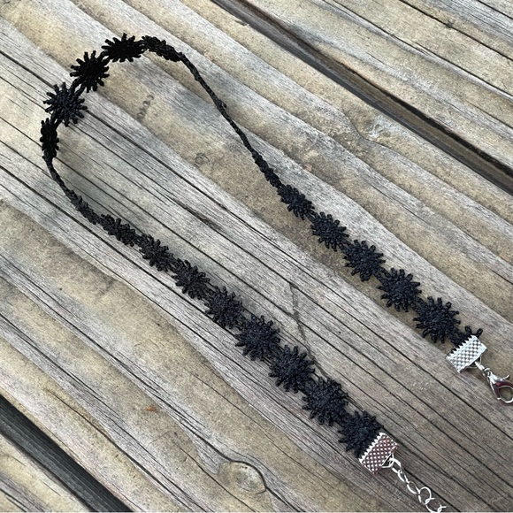 NEW SOL CHOKER NECKLACE - Picture 4 of 6